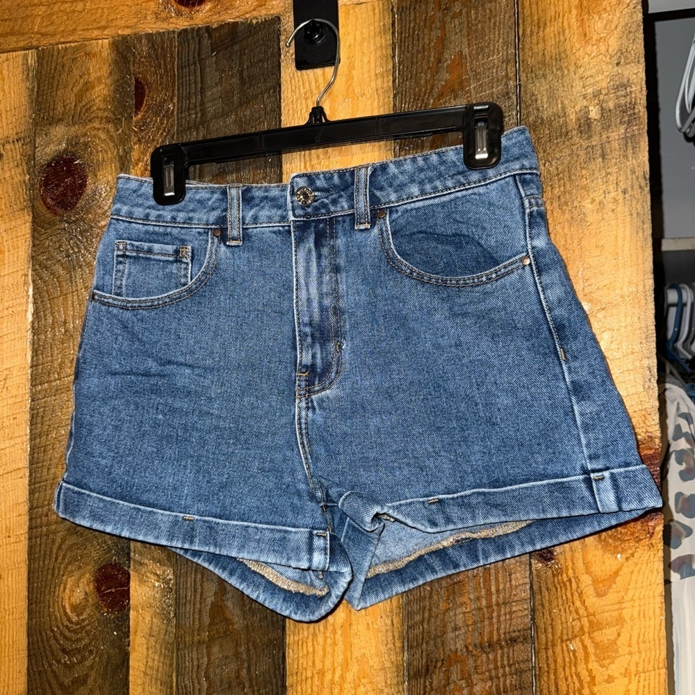 Classic High-Waist Blue mom Denim Shorts